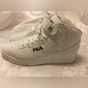 Mens White FILA Sneakers Size 10